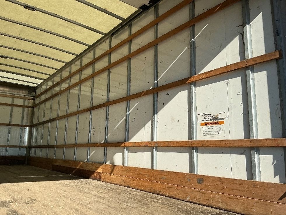 Medium Duty Box Truck-Light and Medium Duty Trucks-International-2021-MV607-Sacramento-CA-224,858\n\t\tmiles-$ 37,750 - Image 12