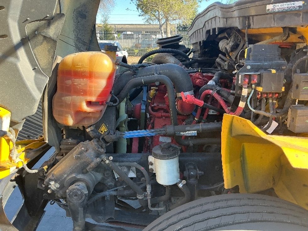 Medium Duty Box Truck-Light and Medium Duty Trucks-International-2021-MV607-Sacramento-CA-224,858\n\t\tmiles-$ 37,750 - Image 24