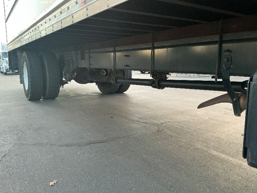 Medium Duty Box Truck-Light and Medium Duty Trucks-International-2021-MV607-Sacramento-CA-236,106\n\t\tmiles-$ 37,000 - Image 14
