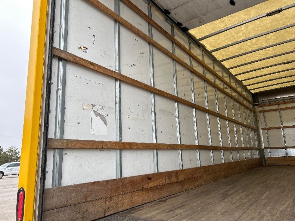 Medium Duty Box Truck-Light and Medium Duty Trucks-International-2021-MV607-Saginaw-MI-215,962\n\t\tmiles-$ 37,750 - Image 10