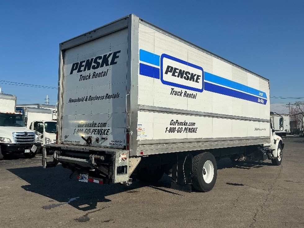 Medium Duty Box Truck-Light and Medium Duty Trucks-International-2021-MV607-Saint Louis-MO-255,783\n\t\tmiles-$ 39,500 - Image 13