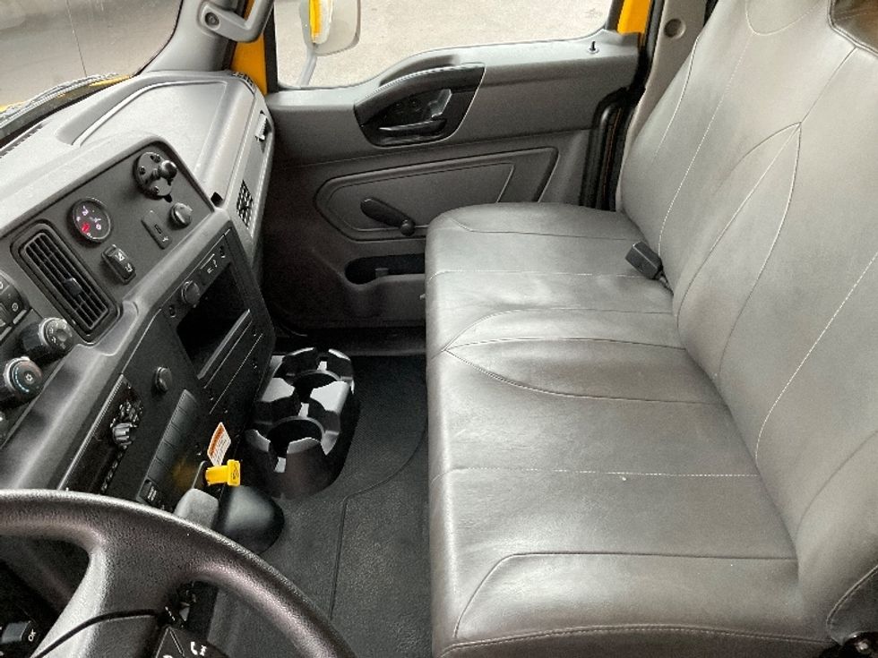 Medium Duty Box Truck-Light and Medium Duty Trucks-International-2021-MV607-Salt Lake City-UT-187,628\n\t\tmiles-$ 44,000 - Image 17