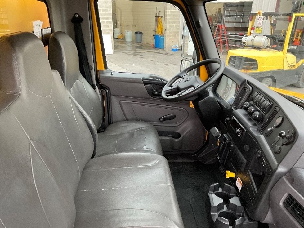 Medium Duty Box Truck-Light and Medium Duty Trucks-International-2021-MV607-Salt Lake City-UT-187,628\n\t\tmiles-$ 44,000 - Image 20