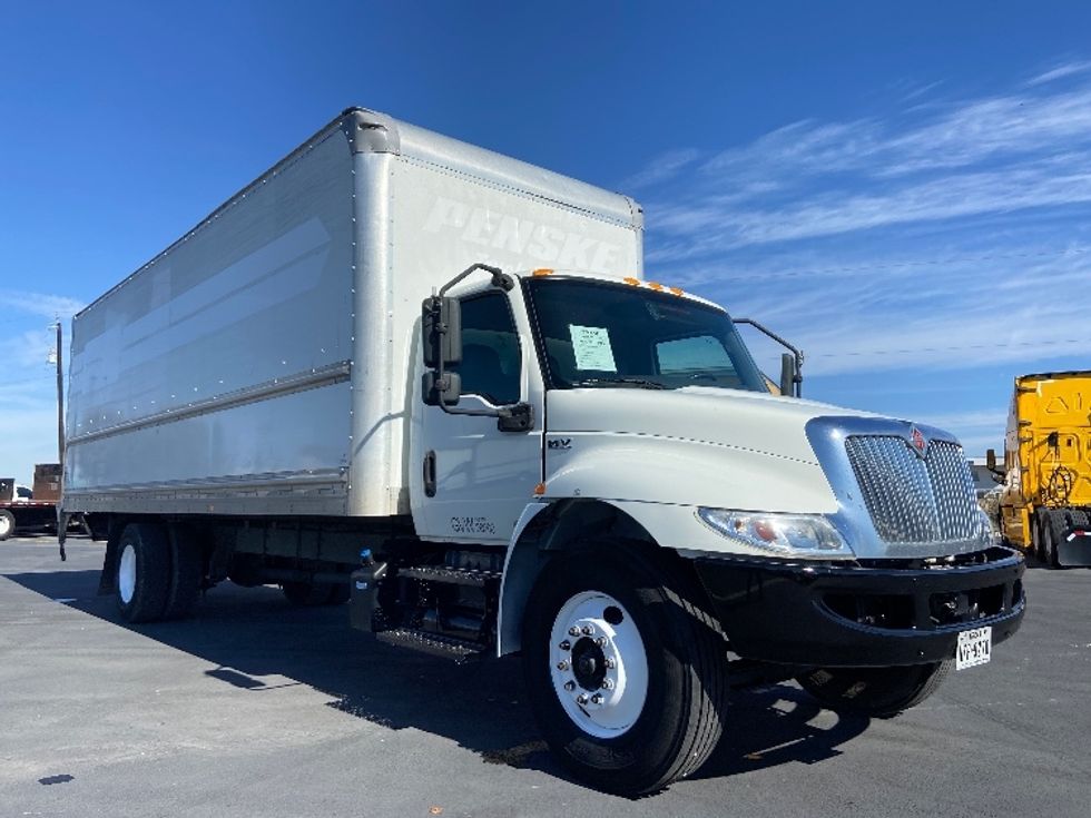 Medium Duty Box Truck-Light and Medium Duty Trucks-International-2021-MV607-San Antonio-TX-126,207\n\t\tmiles-$ 62,750 - Image 1
