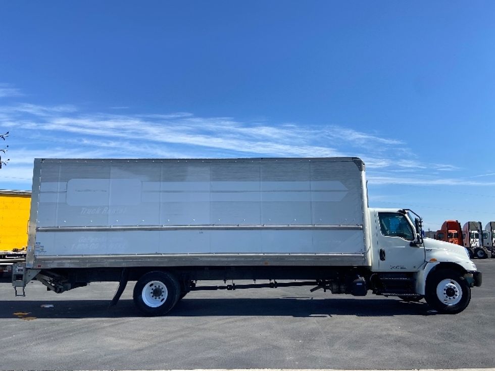 Medium Duty Box Truck-Light and Medium Duty Trucks-International-2021-MV607-San Antonio-TX-126,207\n\t\tmiles-$ 62,750 - Image 15
