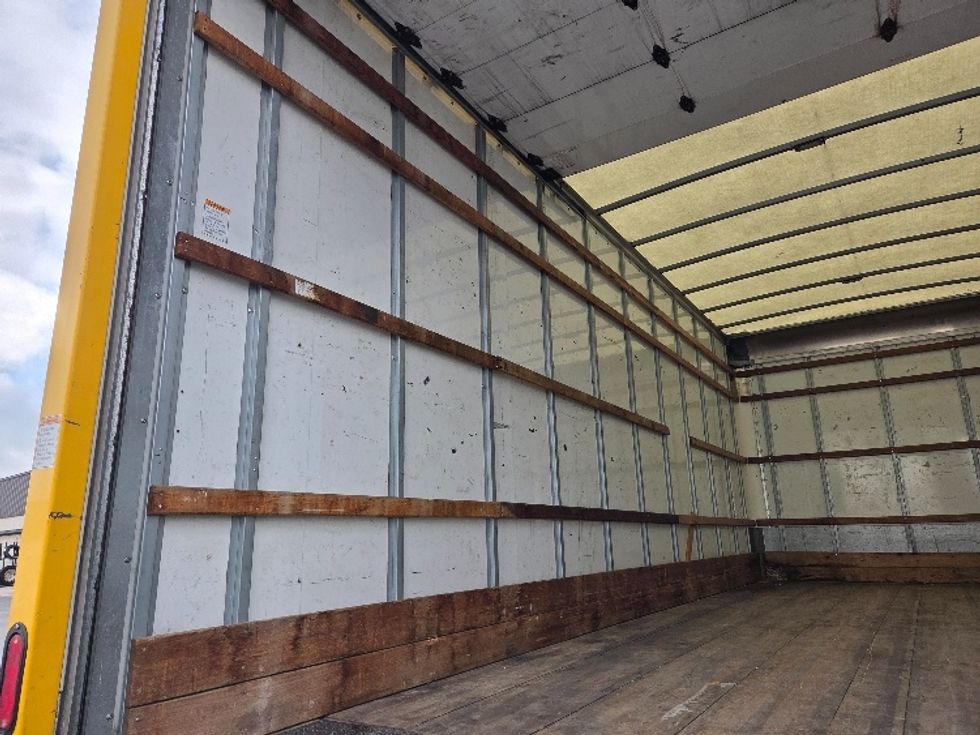 Medium Duty Box Truck-Light and Medium Duty Trucks-International-2021-MV607-San Antonio-TX-144,125\n\t\tmiles-$ 44,000 - Image 10