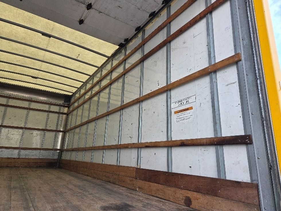 Medium Duty Box Truck-Light and Medium Duty Trucks-International-2021-MV607-San Antonio-TX-144,125\n\t\tmiles-$ 44,000 - Image 11