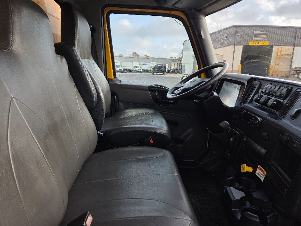 Medium Duty Box Truck-Light and Medium Duty Trucks-International-2021-MV607-San Antonio-TX-144,125\n\t\tmiles-$ 44,000 - Image 21