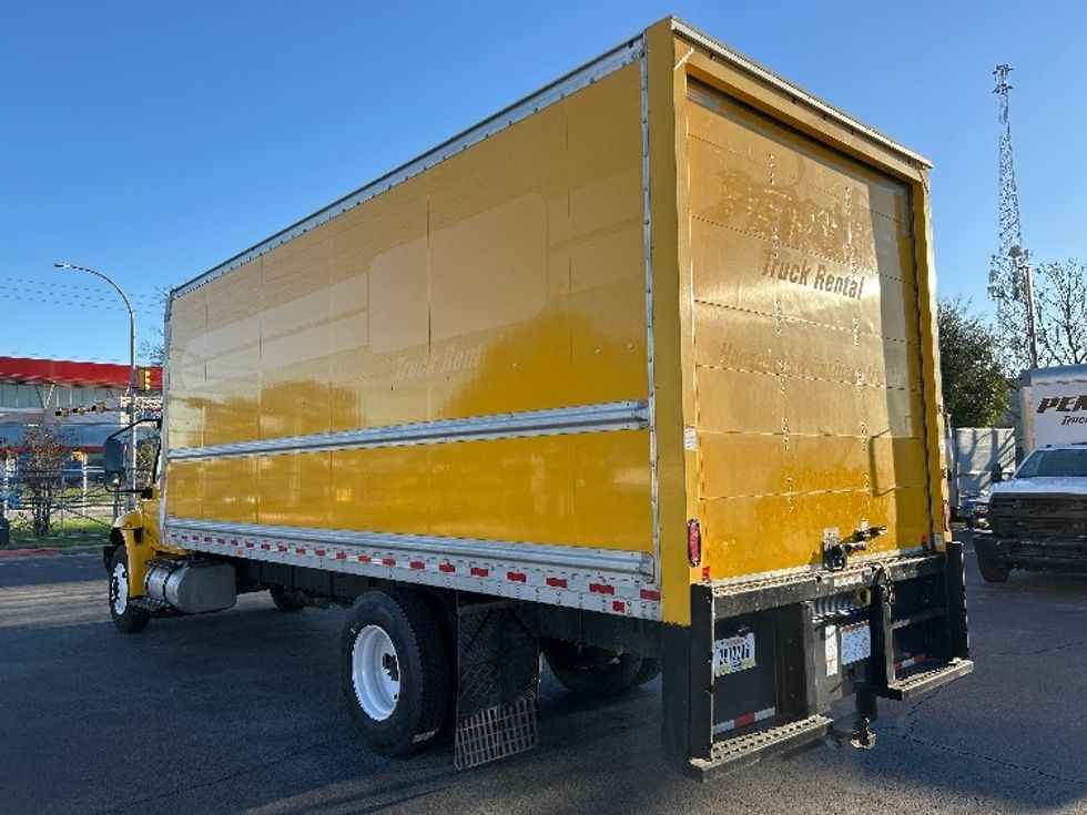 Medium Duty Box Truck-Light and Medium Duty Trucks-International-2021-MV607-San Antonio-TX-156,607\n\t\tmiles-$ 42,250 - Image 6