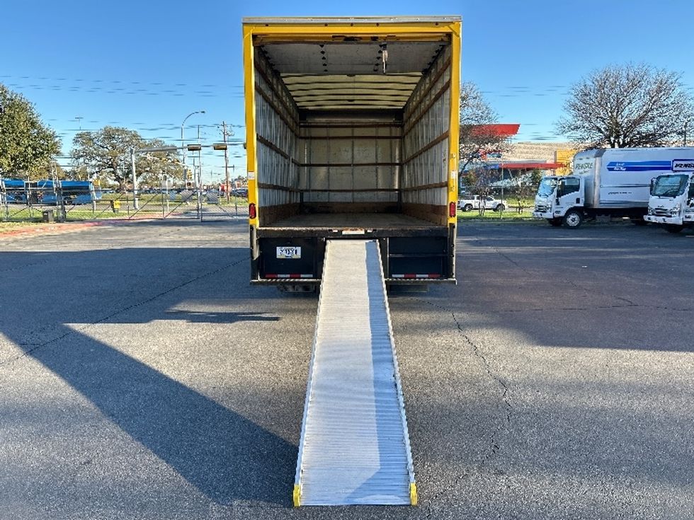 Medium Duty Box Truck-Light and Medium Duty Trucks-International-2021-MV607-San Antonio-TX-156,607\n\t\tmiles-$ 42,250 - Image 9