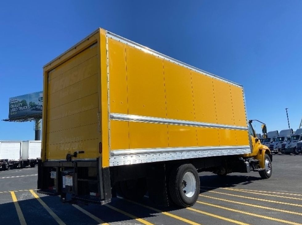 Medium Duty Box Truck-Light and Medium Duty Trucks-International-2021-MV607-San Antonio-TX-167,302\n\t\tmiles-$ 40,750 - Image 13