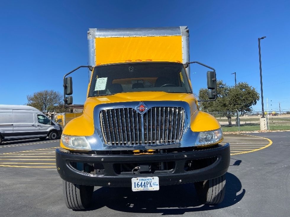 Medium Duty Box Truck-Light and Medium Duty Trucks-International-2021-MV607-San Antonio-TX-167,302\n\t\tmiles-$ 40,750 - Image 2