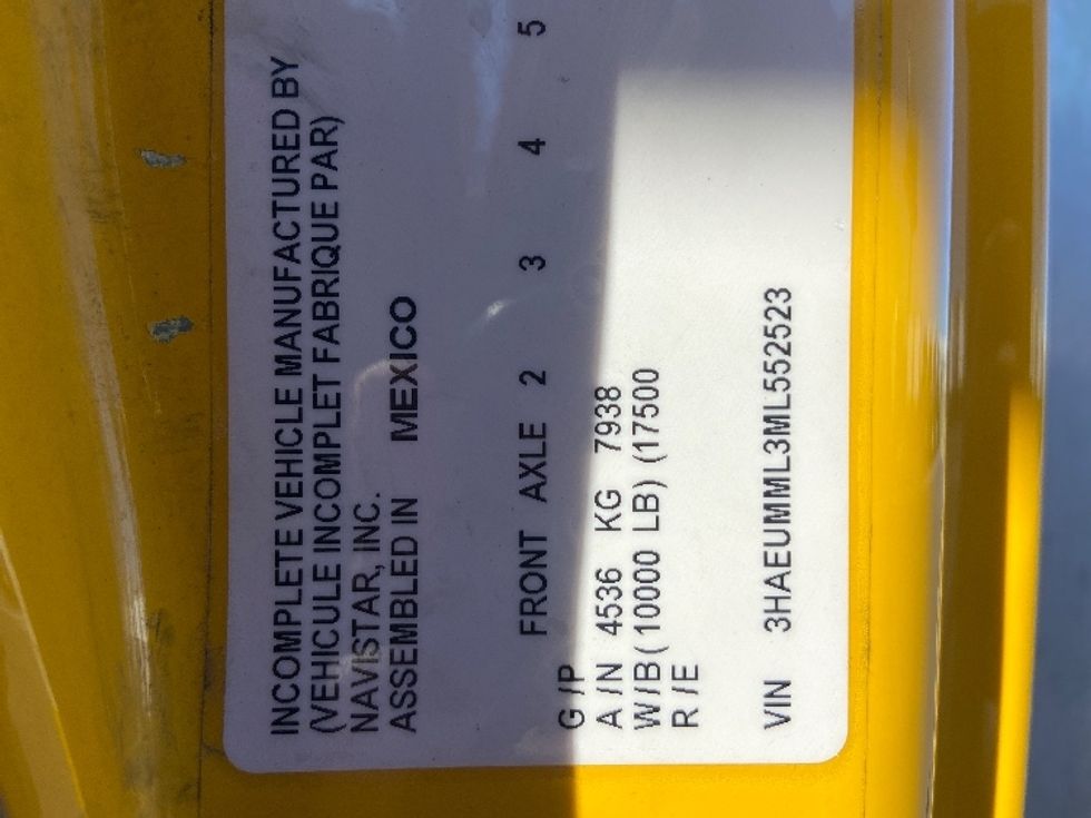 Medium Duty Box Truck-Light and Medium Duty Trucks-International-2021-MV607-San Antonio-TX-167,302\n\t\tmiles-$ 40,750 - Image 26