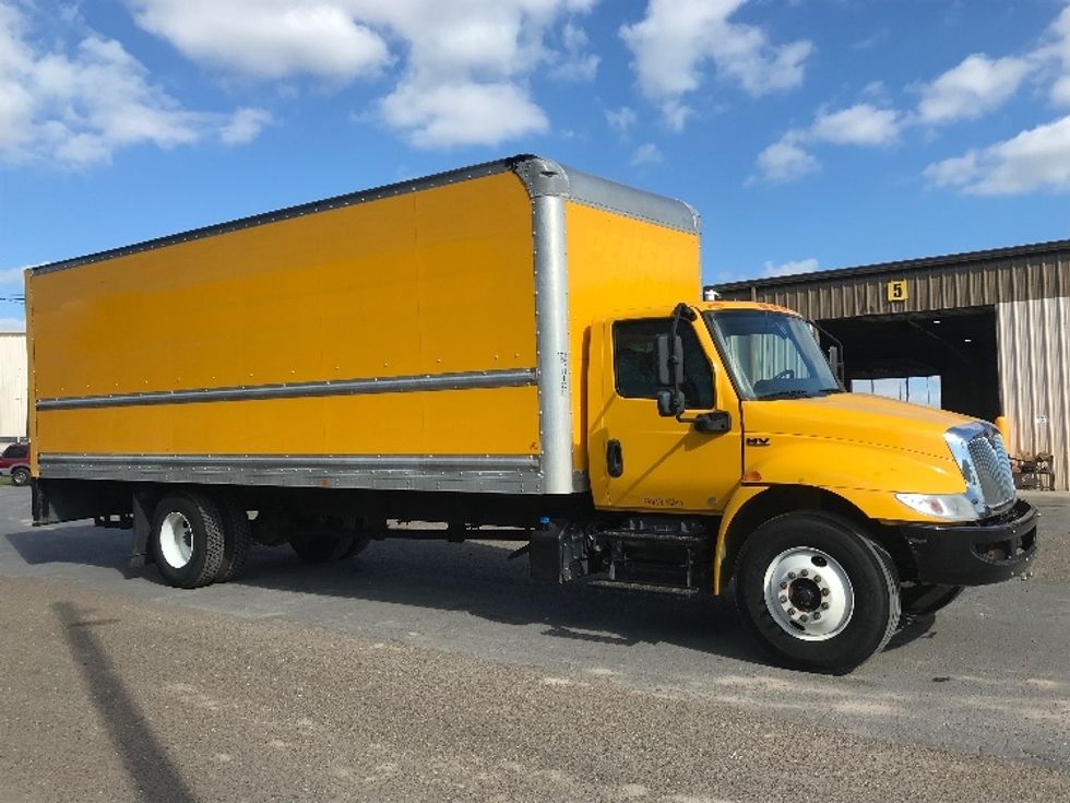Medium Duty Box Truck-Light and Medium Duty Trucks-International-2021-MV607-San Antonio-TX-173,970\n\t\tmiles-$ 46,500 - Image 15