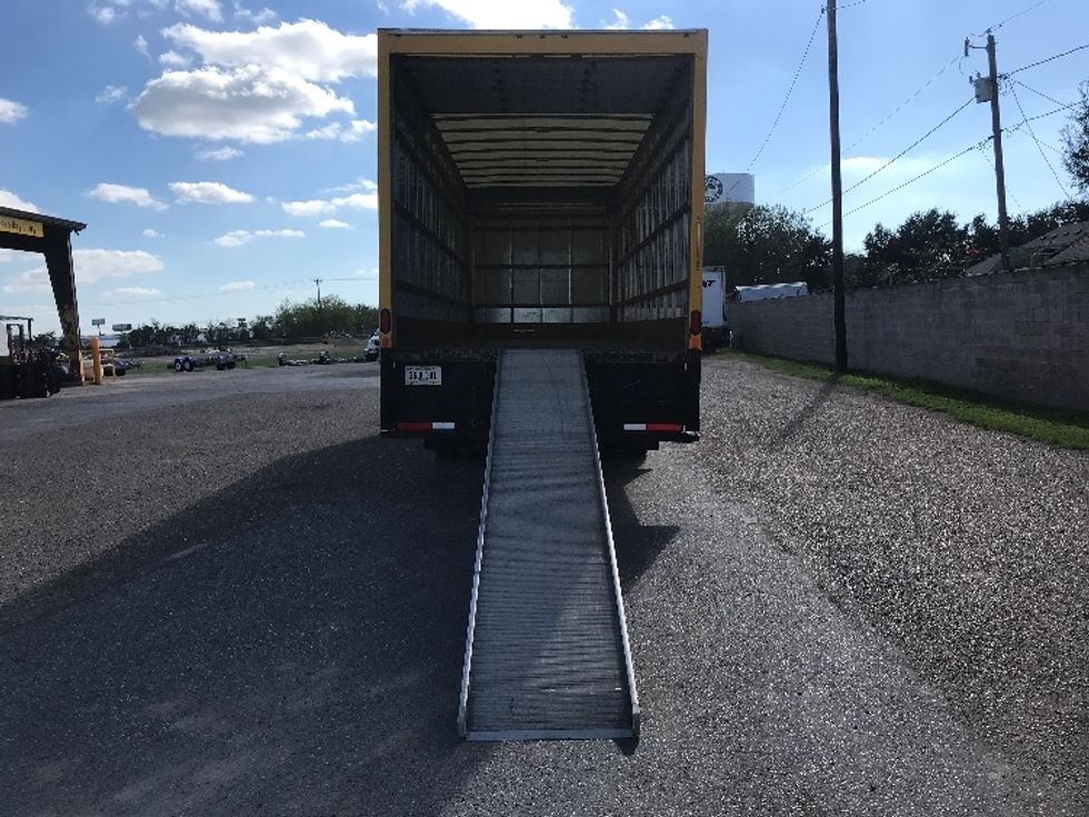 Medium Duty Box Truck-Light and Medium Duty Trucks-International-2021-MV607-San Antonio-TX-173,970\n\t\tmiles-$ 46,500 - Image 9