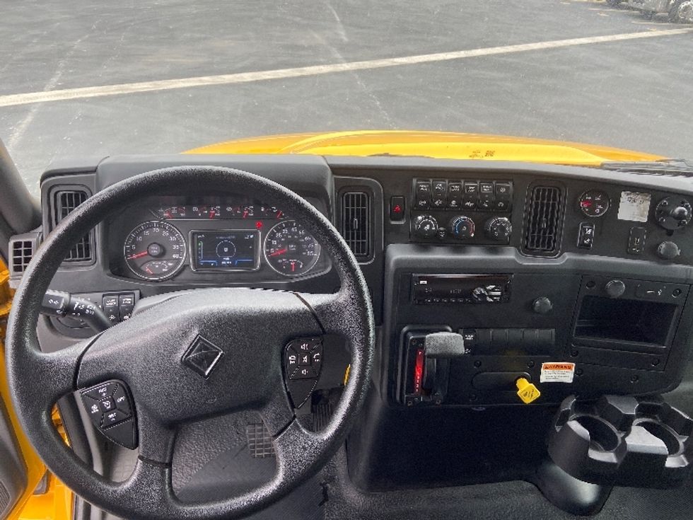 Medium Duty Box Truck-Light and Medium Duty Trucks-International-2021-MV607-San Antonio-TX-181,592\n\t\tmiles-$ 38,750 - Image 17