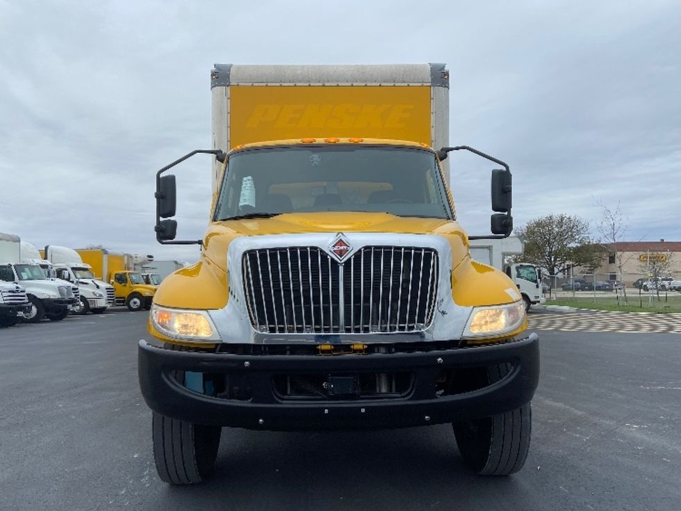 Medium Duty Box Truck-Light and Medium Duty Trucks-International-2021-MV607-San Antonio-TX-181,592\n\t\tmiles-$ 38,750 - Image 2
