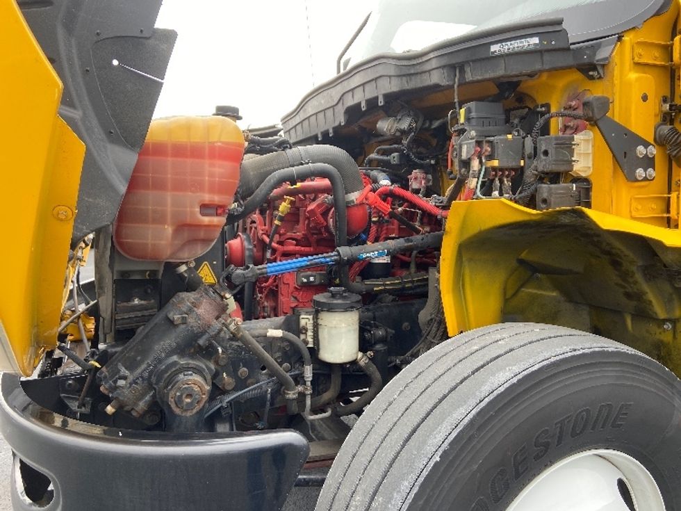 Medium Duty Box Truck-Light and Medium Duty Trucks-International-2021-MV607-San Antonio-TX-181,592\n\t\tmiles-$ 38,750 - Image 23