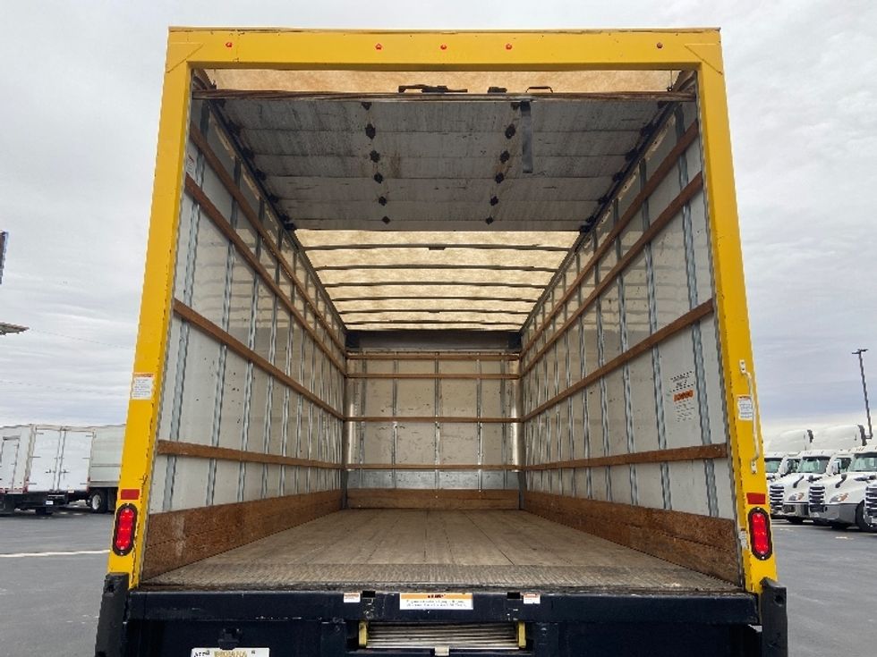 Medium Duty Box Truck-Light and Medium Duty Trucks-International-2021-MV607-San Antonio-TX-181,592\n\t\tmiles-$ 38,750 - Image 8