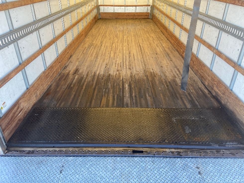 Medium Duty Box Truck-Light and Medium Duty Trucks-International-2021-MV607-San Antonio-TX-187,149\n\t\tmiles-$ 53,750 - Image 10