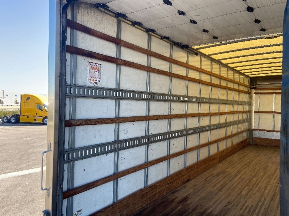 Medium Duty Box Truck-Light and Medium Duty Trucks-International-2021-MV607-San Antonio-TX-187,149\n\t\tmiles-$ 53,750 - Image 11