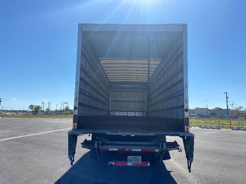 Medium Duty Box Truck-Light and Medium Duty Trucks-International-2021-MV607-San Antonio-TX-187,149\n\t\tmiles-$ 53,750 - Image 8