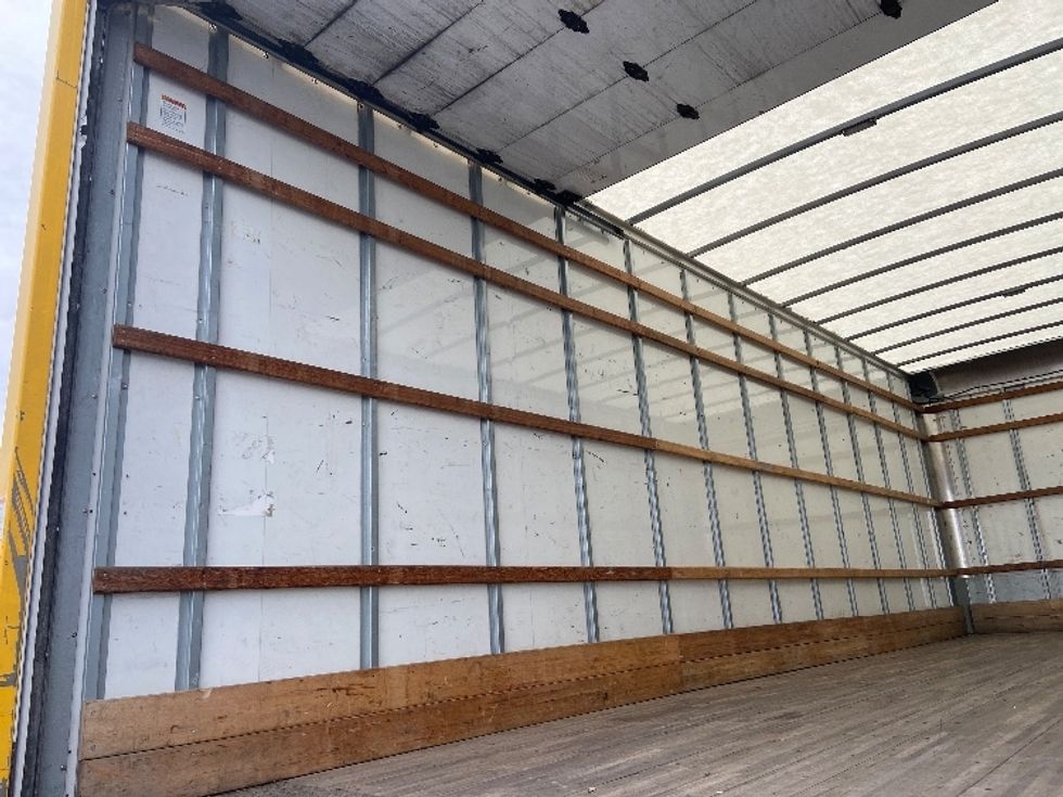 Medium Duty Box Truck-Light and Medium Duty Trucks-International-2021-MV607-San Antonio-TX-189,609\n\t\tmiles-$ 43,750 - Image 10