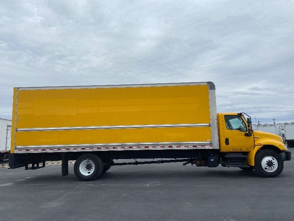 Medium Duty Box Truck-Light and Medium Duty Trucks-International-2021-MV607-San Antonio-TX-189,609\n\t\tmiles-$ 43,750 - Image 14