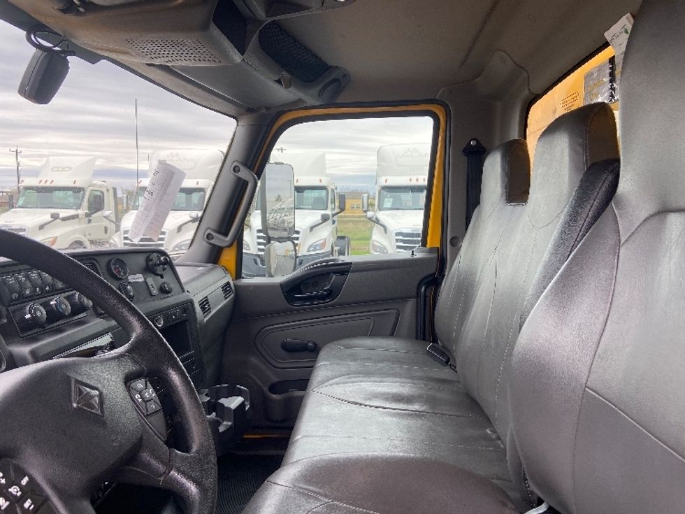 Medium Duty Box Truck-Light and Medium Duty Trucks-International-2021-MV607-San Antonio-TX-189,609\n\t\tmiles-$ 43,750 - Image 18