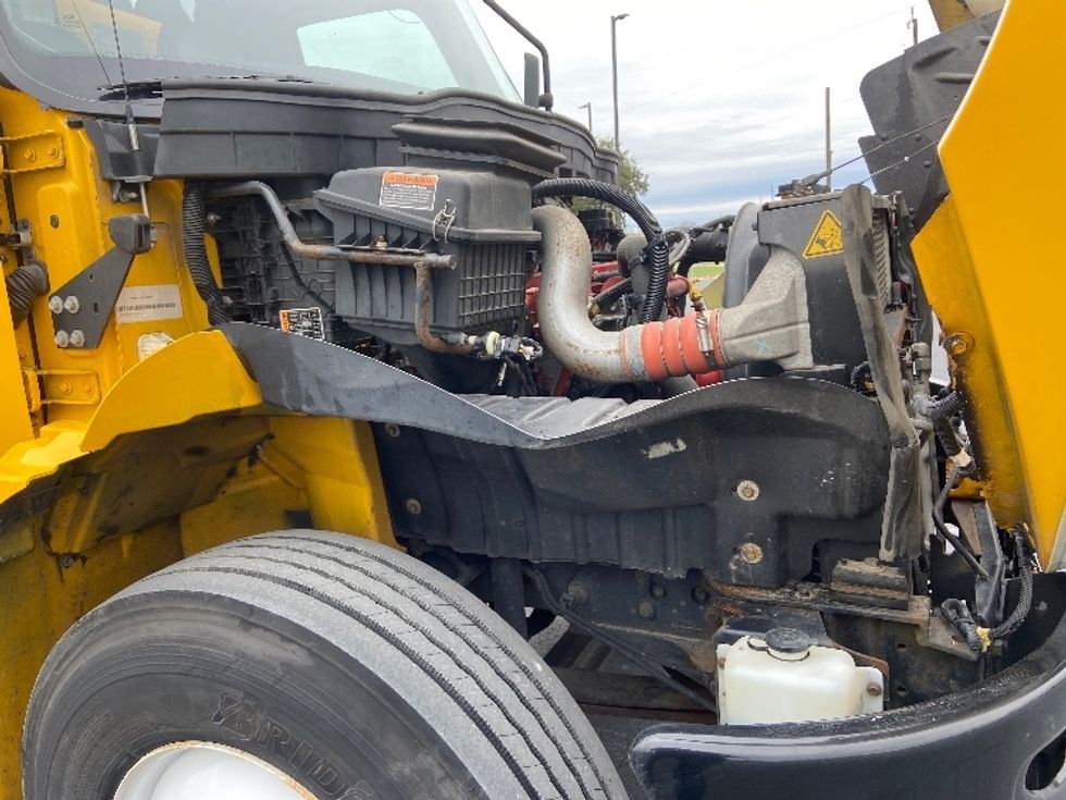 Medium Duty Box Truck-Light and Medium Duty Trucks-International-2021-MV607-San Antonio-TX-189,609\n\t\tmiles-$ 43,750 - Image 22