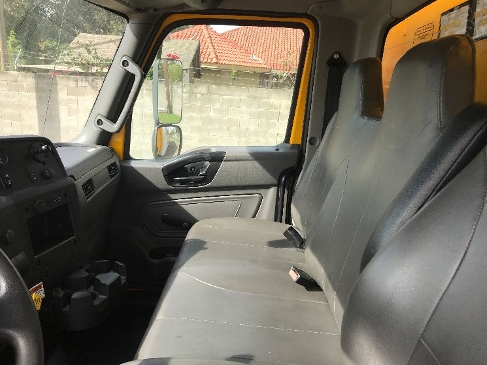 Medium Duty Box Truck-Light and Medium Duty Trucks-International-2021-MV607-San Antonio-TX-201,277\n\t\tmiles-$ 42,000 - Image 19
