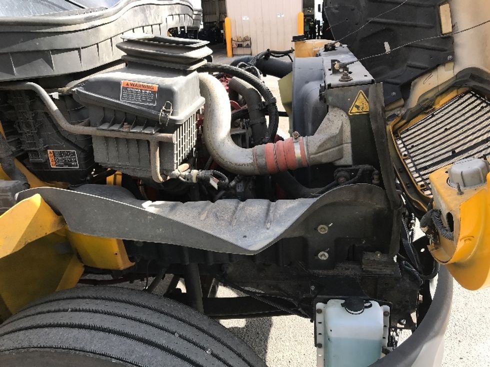 Medium Duty Box Truck-Light and Medium Duty Trucks-International-2021-MV607-San Antonio-TX-201,277\n\t\tmiles-$ 42,000 - Image 23