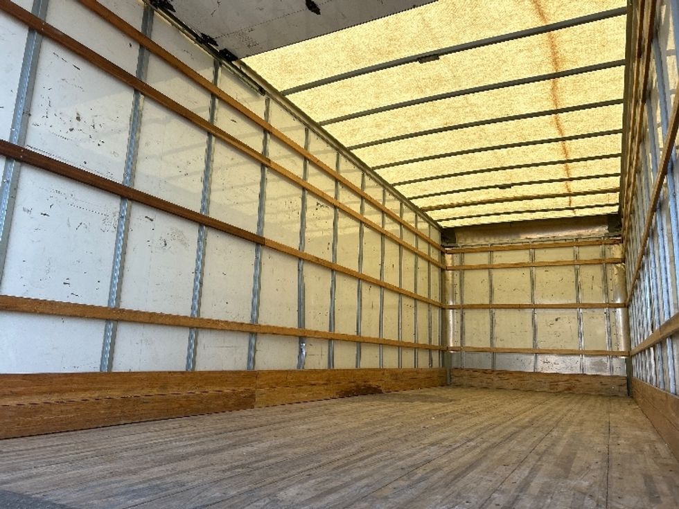 Medium Duty Box Truck-Light and Medium Duty Trucks-International-2021-MV607-San Antonio-TX-201,544\n\t\tmiles-$ 42,000 - Image 11