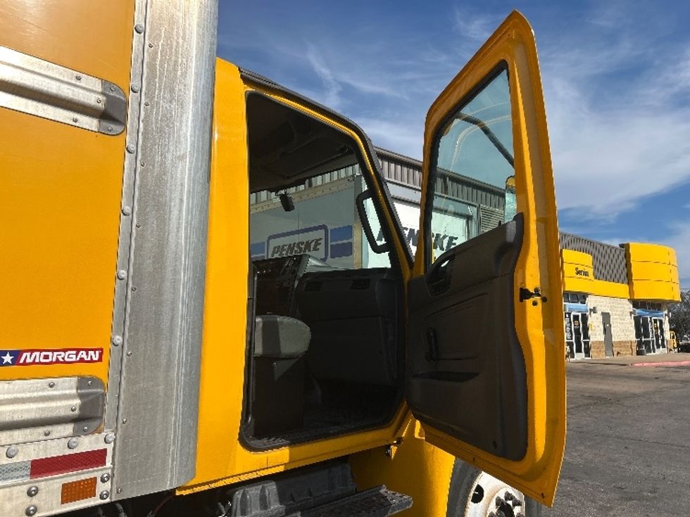 Medium Duty Box Truck-Light and Medium Duty Trucks-International-2021-MV607-San Antonio-TX-201,544\n\t\tmiles-$ 42,000 - Image 20