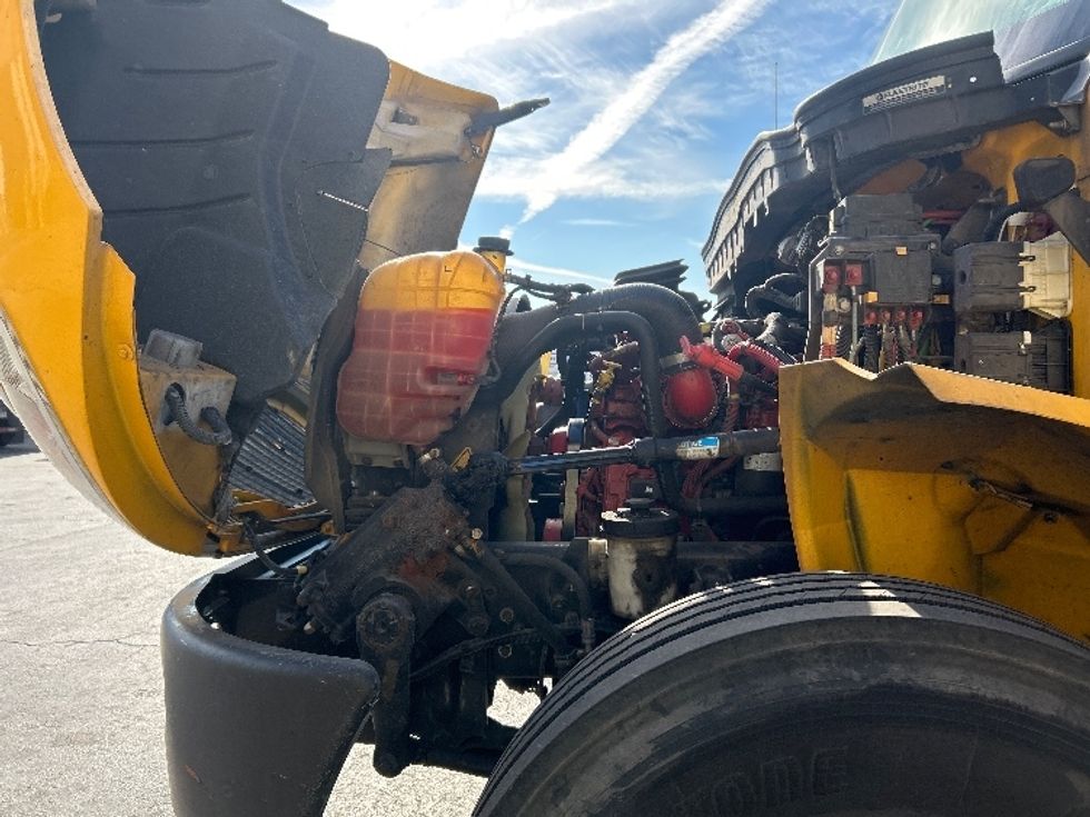 Medium Duty Box Truck-Light and Medium Duty Trucks-International-2021-MV607-San Antonio-TX-201,544\n\t\tmiles-$ 42,000 - Image 24