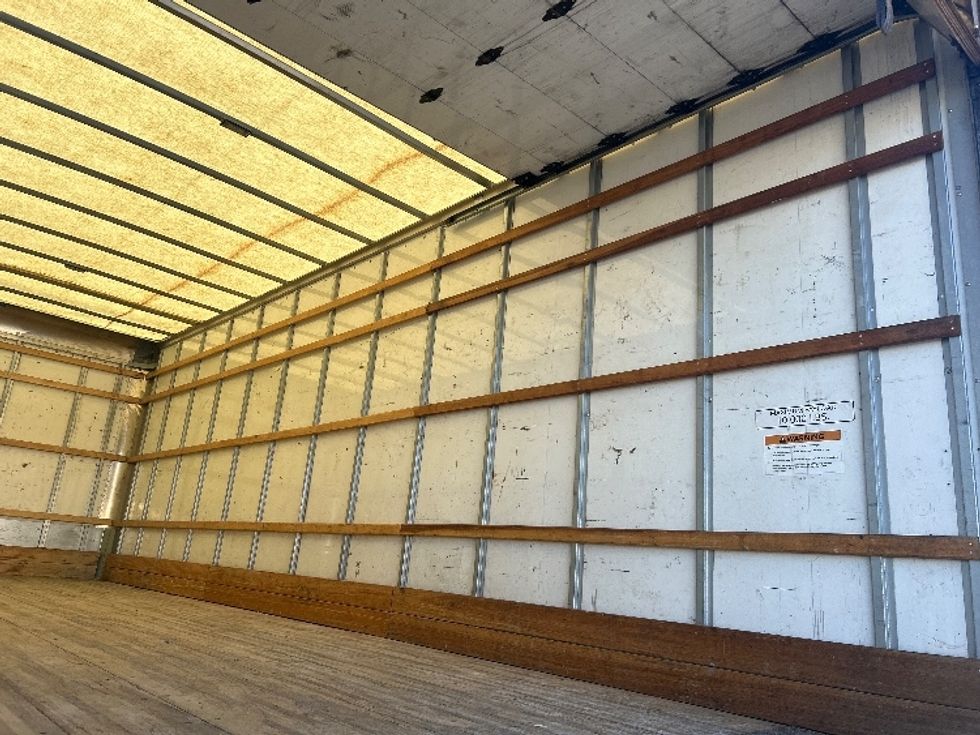 Medium Duty Box Truck-Light and Medium Duty Trucks-International-2021-MV607-San Antonio-TX-205,725\n\t\tmiles-$ 41,500 - Image 12