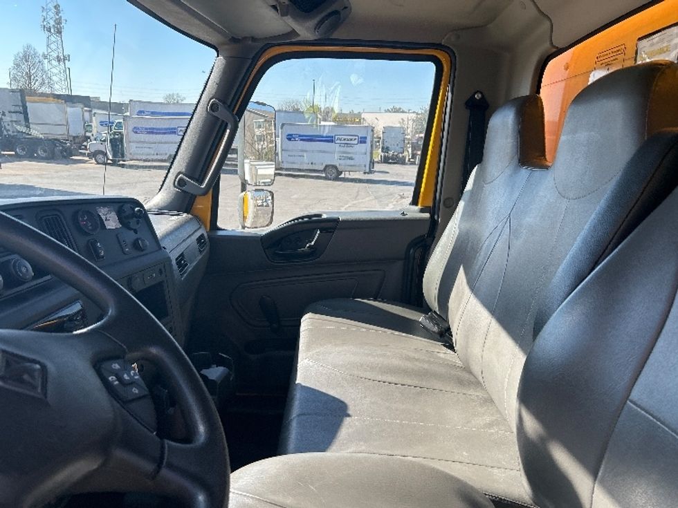 Medium Duty Box Truck-Light and Medium Duty Trucks-International-2021-MV607-San Antonio-TX-205,725\n\t\tmiles-$ 41,500 - Image 19