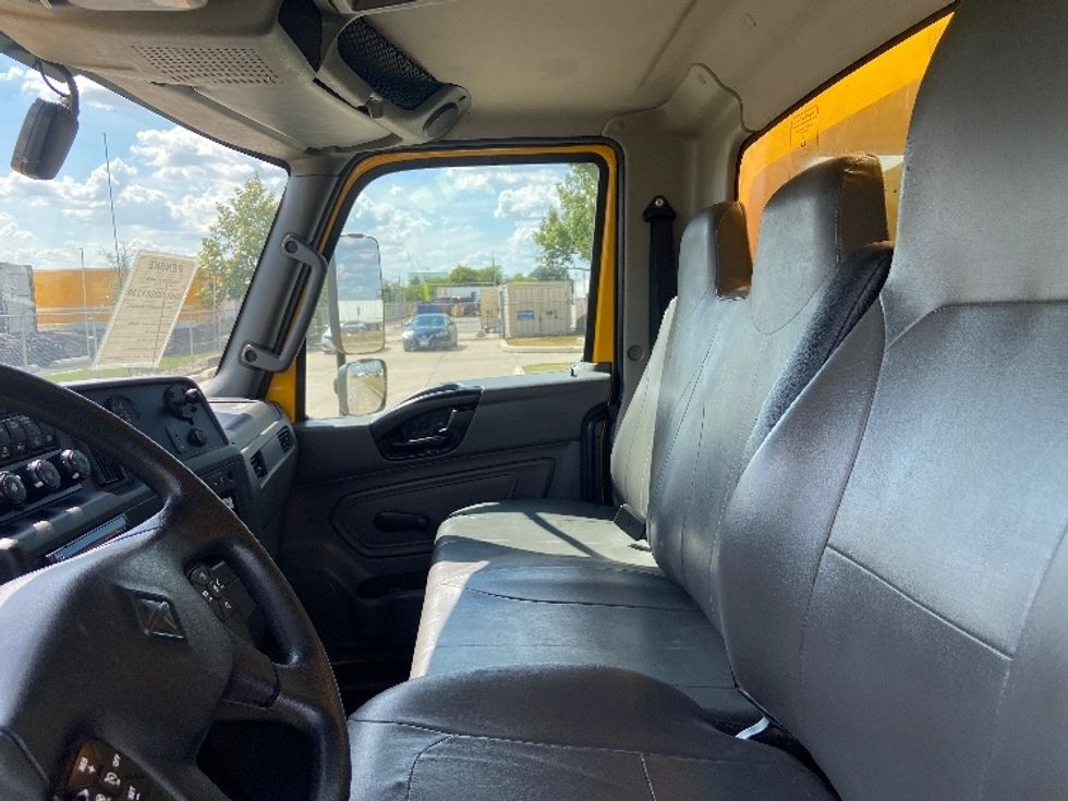 Medium Duty Box Truck-Light and Medium Duty Trucks-International-2021-MV607-San Antonio-TX-208,330\n\t\tmiles-$ 41,000 - Image 18
