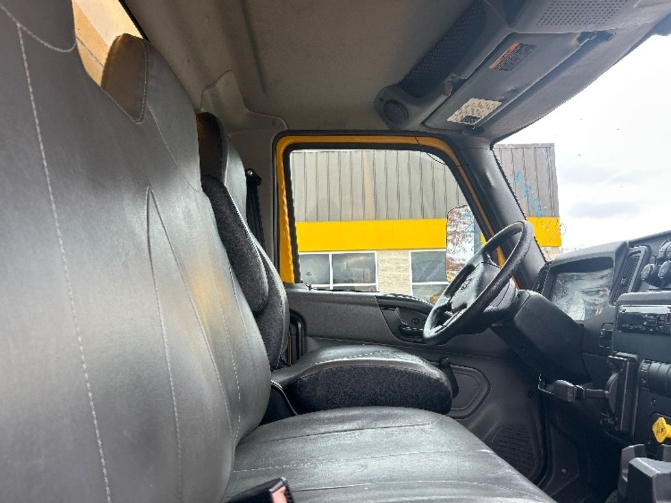 Medium Duty Box Truck-Light and Medium Duty Trucks-International-2021-MV607-San Antonio-TX-209,443\n\t\tmiles-$ 41,000 - Image 22