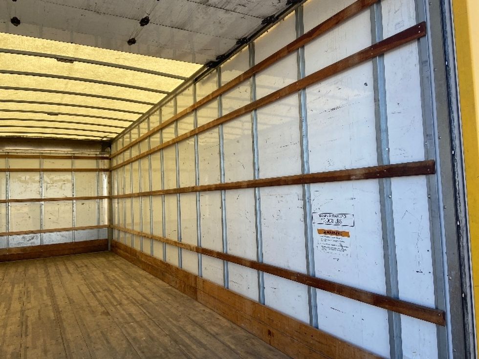 Medium Duty Box Truck-Light and Medium Duty Trucks-International-2021-MV607-San Antonio-TX-210,588\n\t\tmiles-$ 40,750 - Image 12