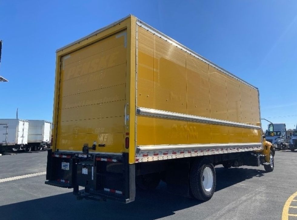 Medium Duty Box Truck-Light and Medium Duty Trucks-International-2021-MV607-San Antonio-TX-210,588\n\t\tmiles-$ 40,750 - Image 13