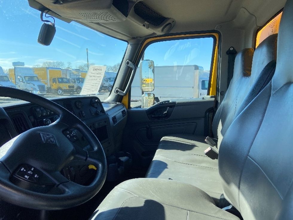 Medium Duty Box Truck-Light and Medium Duty Trucks-International-2021-MV607-San Antonio-TX-210,588\n\t\tmiles-$ 40,750 - Image 19
