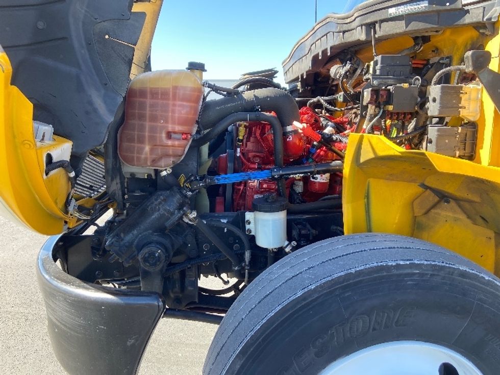 Medium Duty Box Truck-Light and Medium Duty Trucks-International-2021-MV607-San Antonio-TX-210,588\n\t\tmiles-$ 40,750 - Image 24