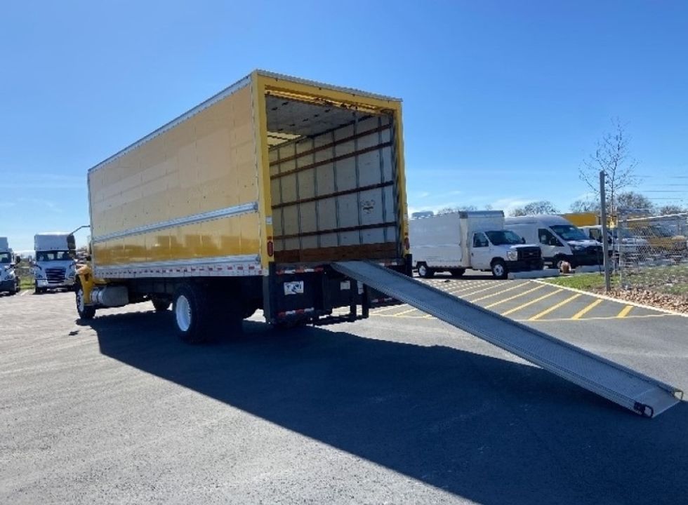 Medium Duty Box Truck-Light and Medium Duty Trucks-International-2021-MV607-San Antonio-TX-210,588\n\t\tmiles-$ 40,750 - Image 9