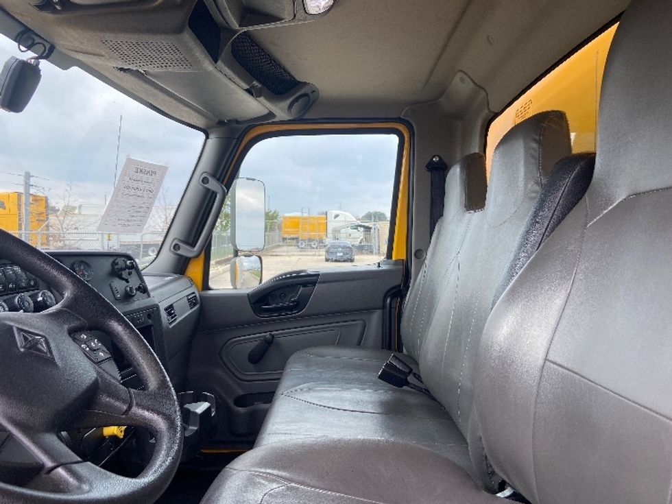 Medium Duty Box Truck-Light and Medium Duty Trucks-International-2021-MV607-San Antonio-TX-213,120\n\t\tmiles-$ 40,250 - Image 19