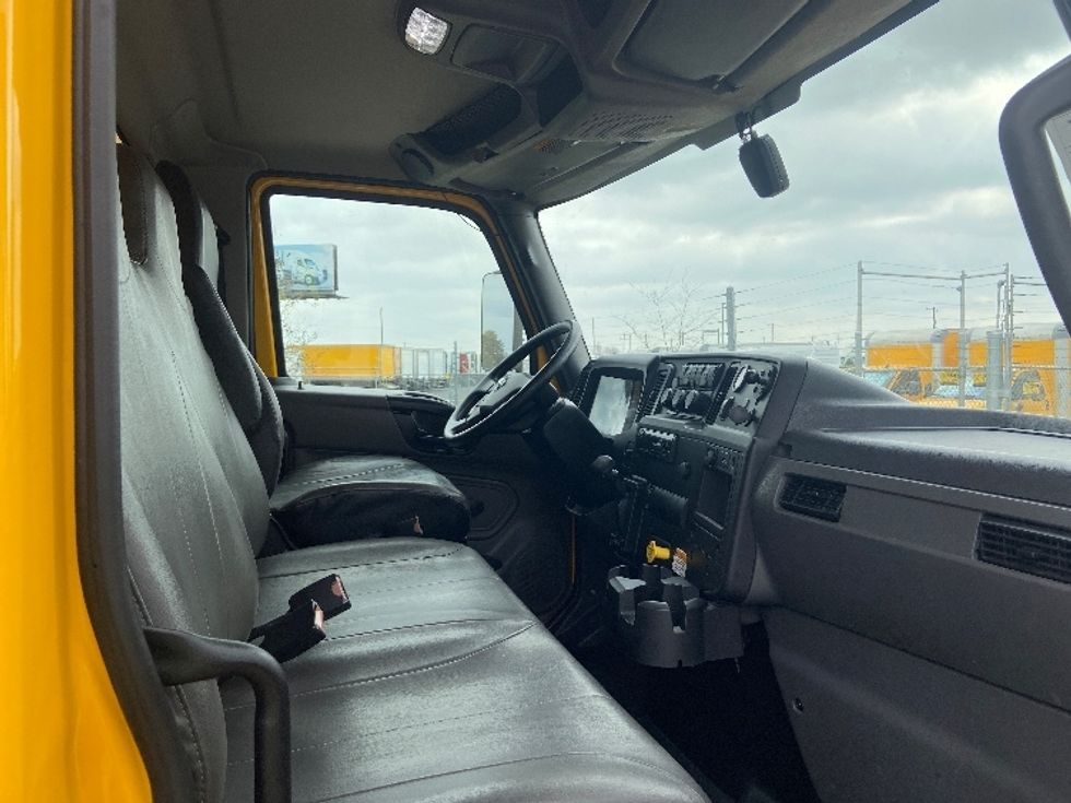 Medium Duty Box Truck-Light and Medium Duty Trucks-International-2021-MV607-San Antonio-TX-213,120\n\t\tmiles-$ 40,250 - Image 22