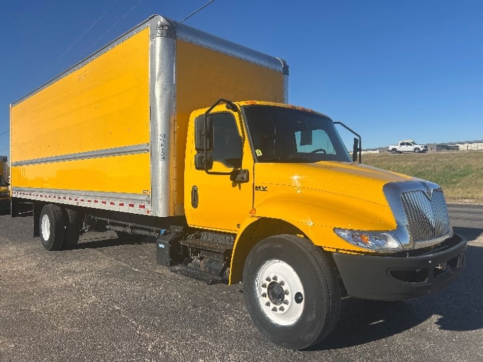 Medium Duty Box Truck-Light and Medium Duty Trucks-International-2021-MV607-San Antonio-TX-213,210\n\t\tmiles-$ 40,250 - Image 1