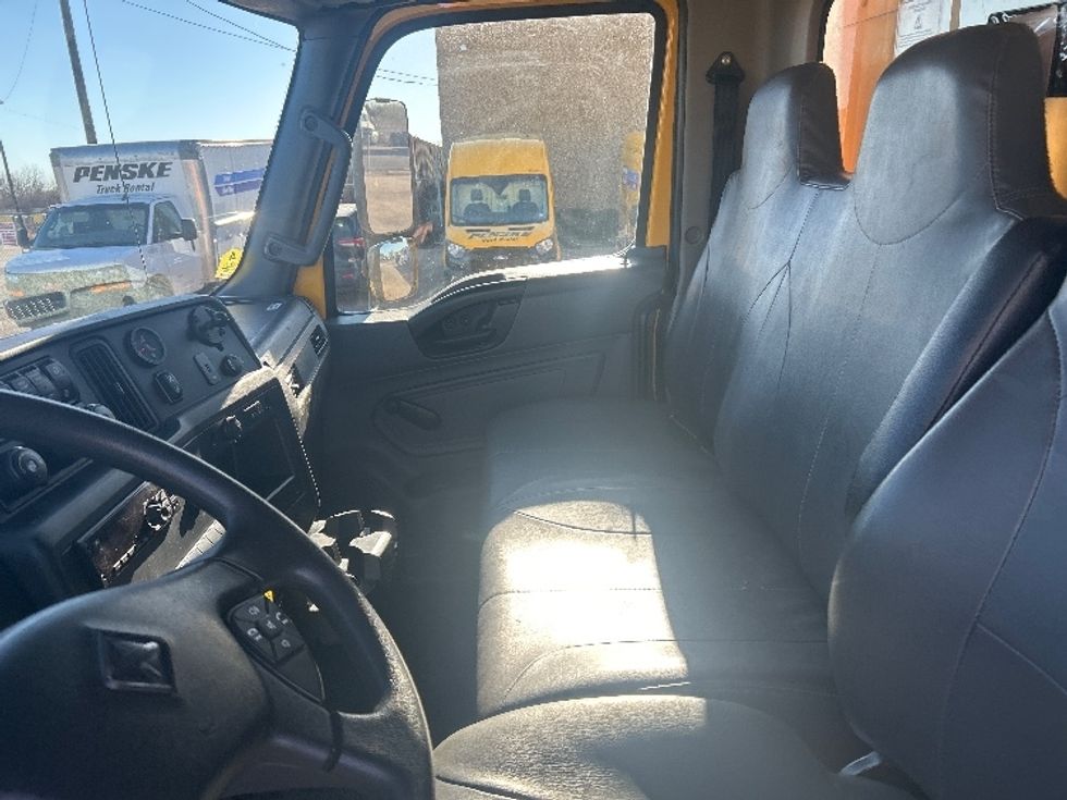 Medium Duty Box Truck-Light and Medium Duty Trucks-International-2021-MV607-San Antonio-TX-213,210\n\t\tmiles-$ 40,250 - Image 19