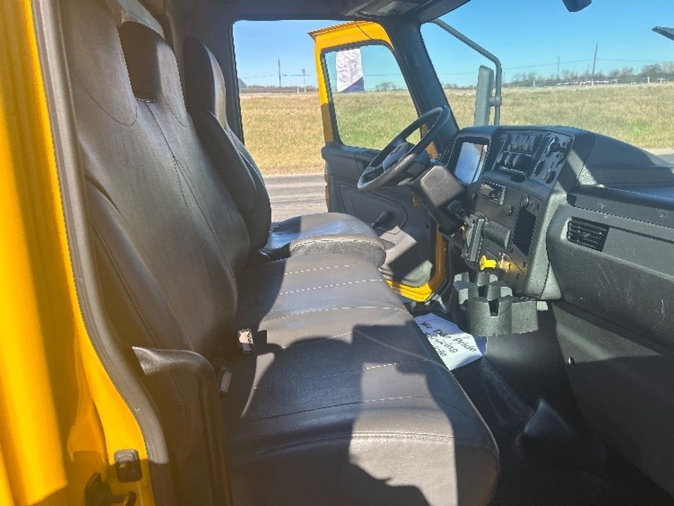 Medium Duty Box Truck-Light and Medium Duty Trucks-International-2021-MV607-San Antonio-TX-213,210\n\t\tmiles-$ 40,250 - Image 22