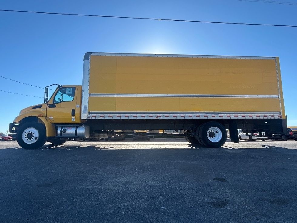 Medium Duty Box Truck-Light and Medium Duty Trucks-International-2021-MV607-San Antonio-TX-213,210\n\t\tmiles-$ 40,250 - Image 4
